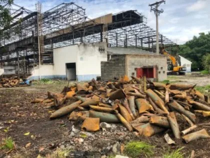 Empresa de Demolição de Grande Porte