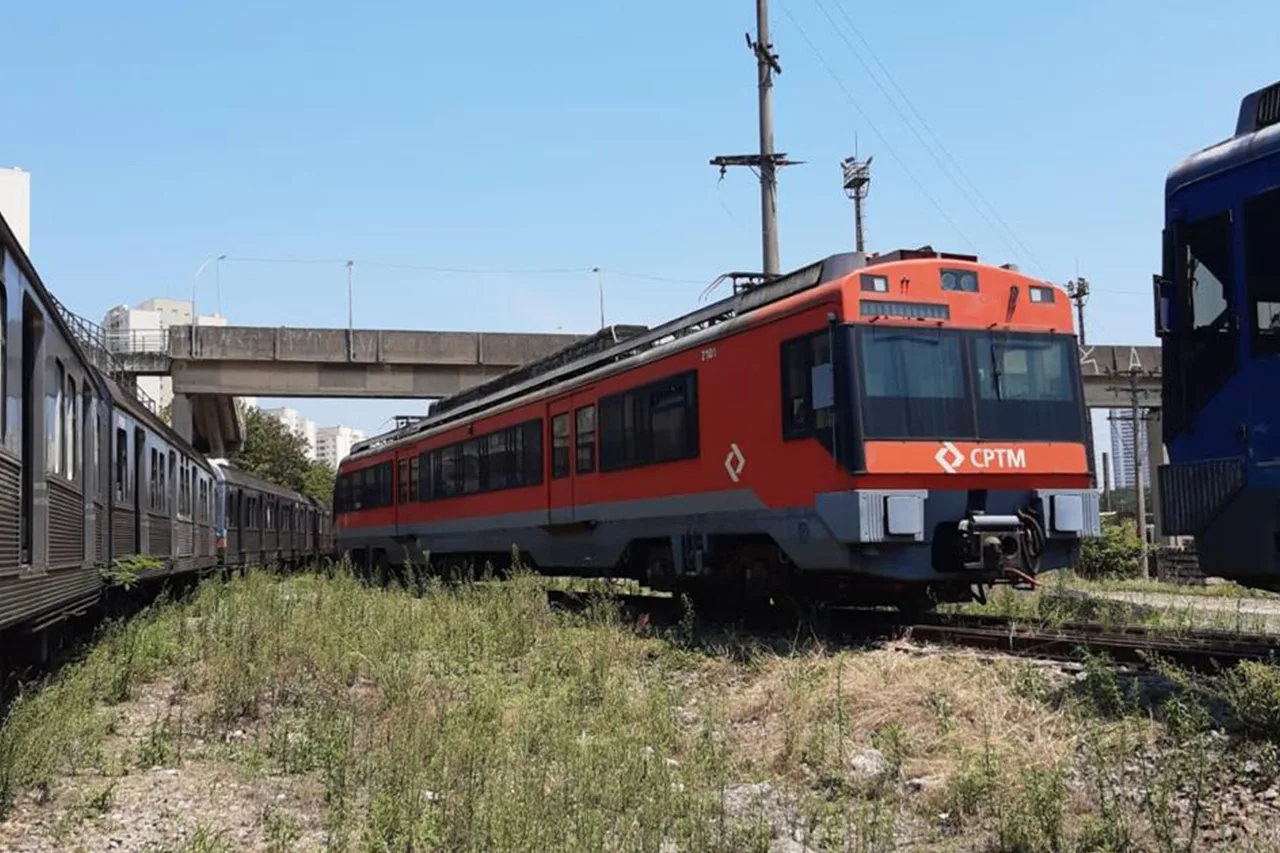 Cortes e Reciclagem de Vagões e Locomotivas - imagem 8